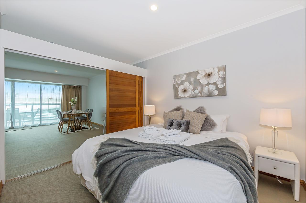 Princes Wharf Boutique Apartments Окленд Экстерьер фото